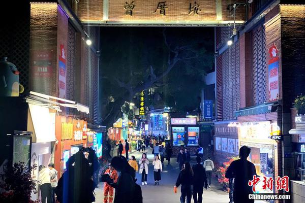 Welcome Daehakro Festival lights up Seoul's stage hub