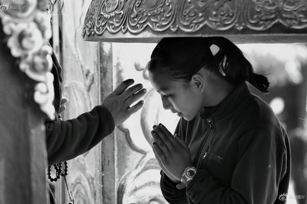 小資族的逆襲秘籍：用「六合彩半注」撬動億萬富翁的夢想之門 