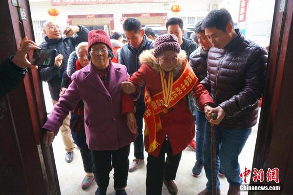 誰在等你你在等著誰是什么歌 