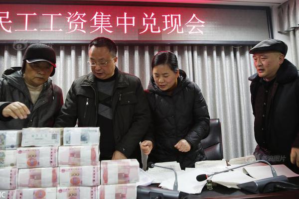 3分30秒内演绎20多个民族的舞蹈元素民族健身操规定套路赛 北京夺得三连冠