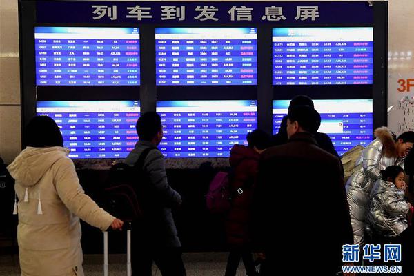 2019年广西龙舟系列赛首站比赛在桂林平乐揭幕