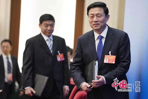 4个“先吃螃蟹”的篮球“明日之星”