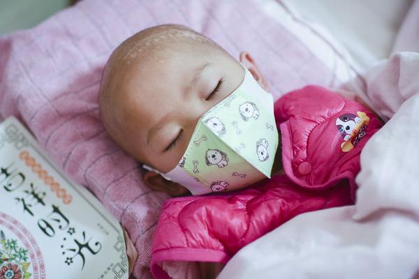 揭秘香港律師薪酬：從月入五萬到年薪千萬，中環法律圈的「金錢遊戲」真相 