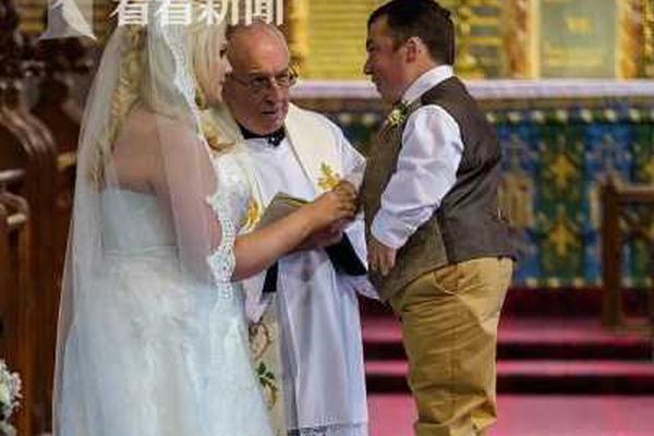 与朋友一起体育评论 免费直播：打造专属观赛派对