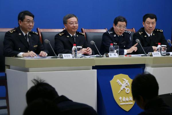 “新时代新埇桥”书画展开幕