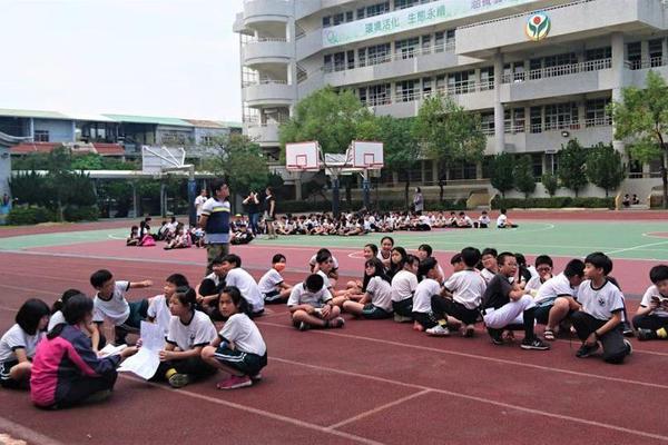 前三季度国民经济持续恢复向好