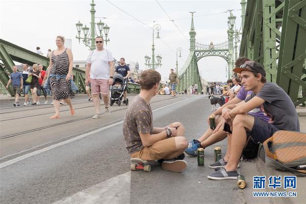 阿迪达斯清风系列-九游体育APP下载-九游体育app-九游体育app官网网站|九游体育