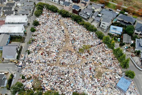 阿迪达斯清风系列