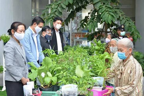 天下足球舍甫琴科