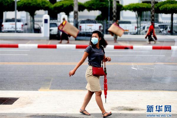 罗纳尔多小时候-乐鱼app(leyu)官方网站-乐鱼官网