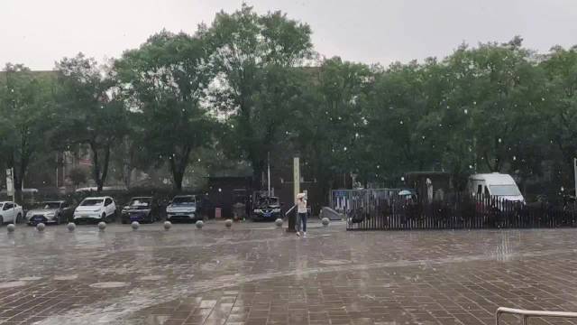 北京这些地方雨正猛!来感受一下什么叫“局地大雨”