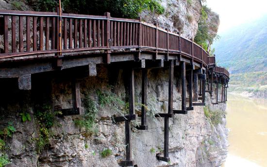 蜀道之难难于上青天 蜀道难全诗解析