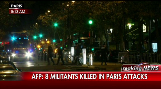 法国媒体报道，8名武装人员死亡。