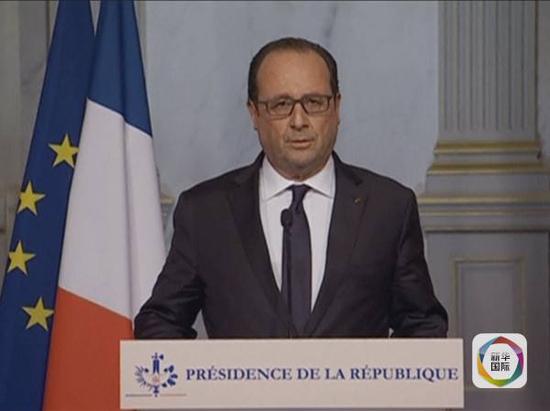 法国总统弗朗索瓦·奥朗德召开紧急会议并发表电视讲话
