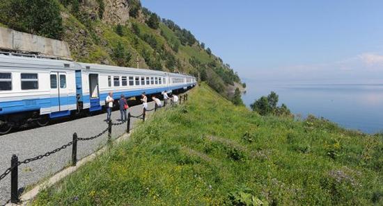 俄媒:中国游客兴起坐火车穿越俄罗斯旅行|中国