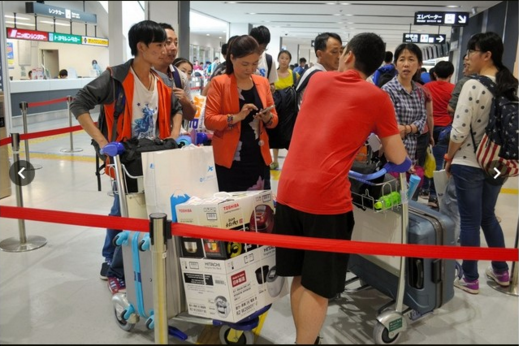 大陆游客拯救日本亏损机场。