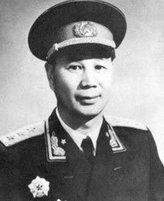 1955年，杨成武被授予上将军衔，同年开始任北京军区司令员。