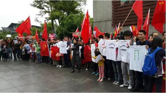 垃圾焚烧低价抢标无底线 专家:政府有病|垃圾焚