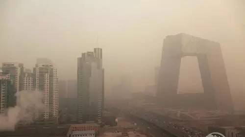 党媒刊文称北京雾霾因降雪后污染物难扩散|雾
