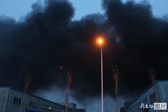 2015年12月8日14时40分许，长春市朝阳区三友路与阜育东街交会处一厂房起火，无人员伤亡。