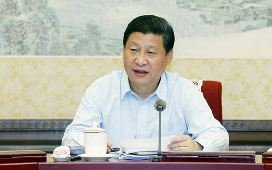 中共中央政治局召开专门会议，习近平总书记主持并发表重要讲话。 图片来自新华社。