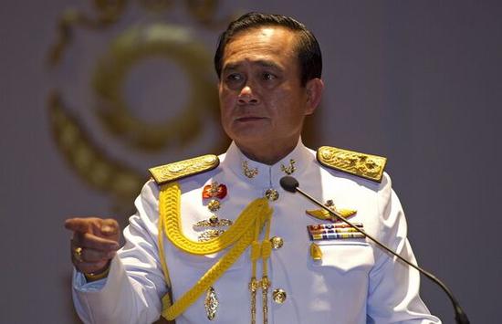 泰国总理再写爱国歌曲鼓舞民众|泰国总理|爱国