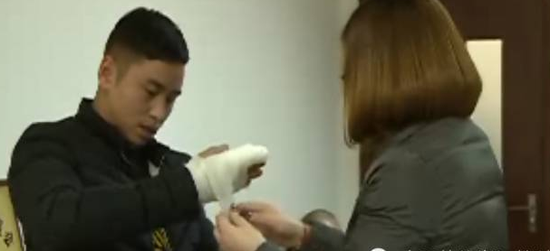 当事人手指腐烂