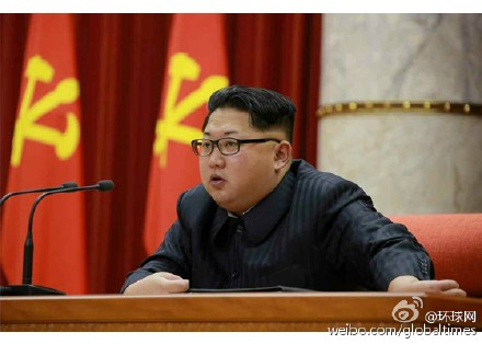 图为朝鲜表彰“氢弹”有功人员现场。