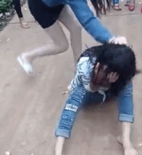  海南 临高15岁 女孩遭围殴 扒衣_手机新浪网