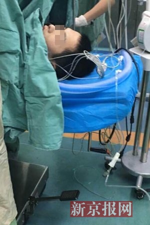 聂露勇在手术室内。图片由受访者提供