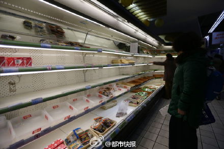 杭州超市出现抢购
