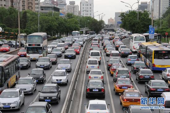 北京拥堵突然加剧 官方称因油价大跌和网络约