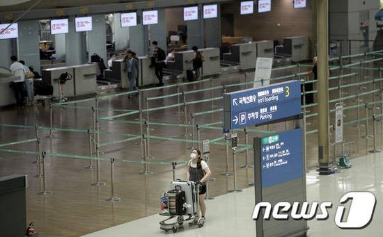 2名中国人轻松避过韩国机场安保非法滞留4天