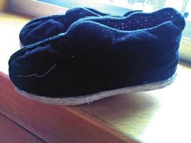 男子自曝留存1400封情书:证明自己曾年轻过