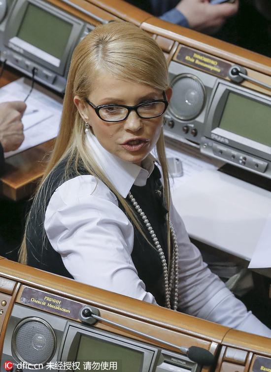 乌克兰前美女总理季莫申科换发型 长发披肩(图)2