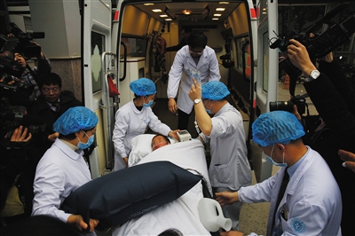昨日，陈瀚林转往浙江大学医学院附属第一医院接受治疗。图/CFP