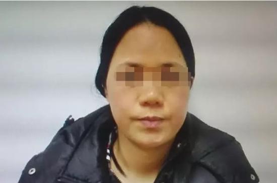 半岁孩子母亲开房后向男网友下药骗财骗色(组图)