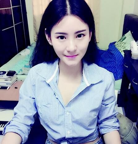 网络直播揭秘:当红女主播一月吸金30万|网络直