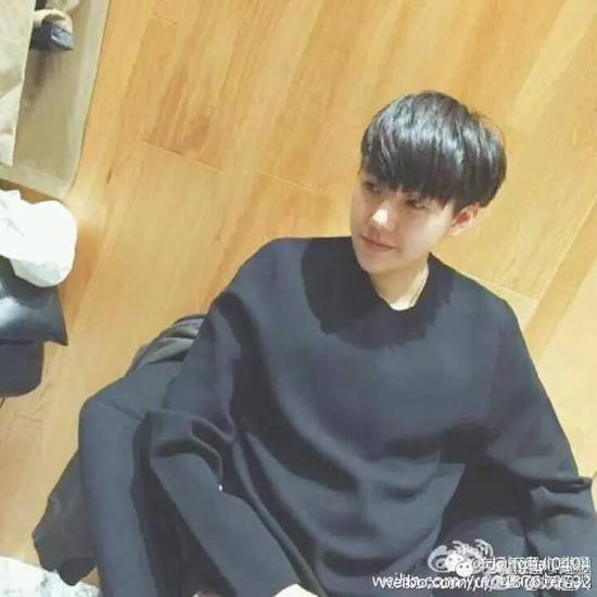 唐安琪烧伤系人为?les同伴被扒!? |唐安琪|女伴