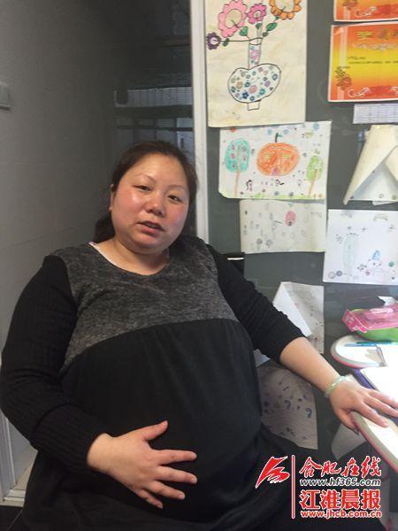 42岁的王琴已经怀孕8个多月了，二宝即将出生。