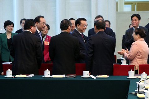 李克强参加十二届全国人大四次会议重庆代表团全体会议
