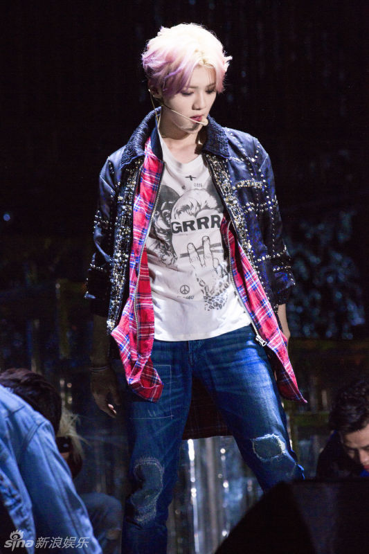  鹿晗巡演燃爆广州  粤语撩妹达人上线|鹿晗|广