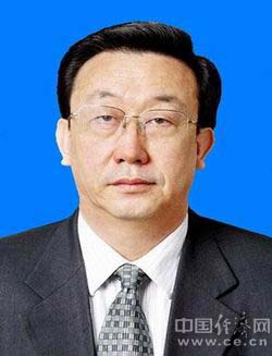 郭庚茂辞任河南人大常委会主任 谢伏瞻辞任省