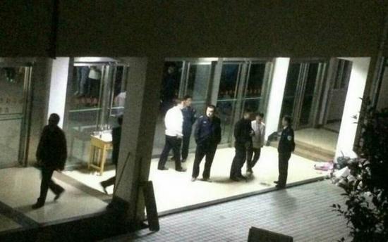 警察赶到现场
