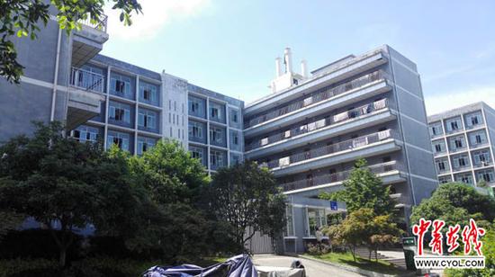 图为案发宿舍