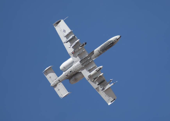 　　资料图：美国空军A-10C雷电攻击机