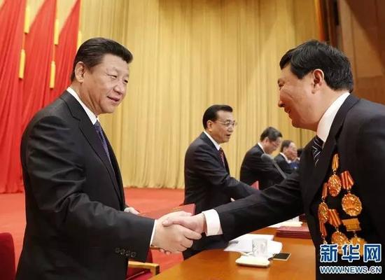 劳动是一切成功的必经之路。