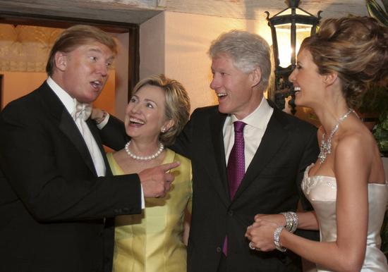 2005年，克林顿夫妇出席特朗普婚礼