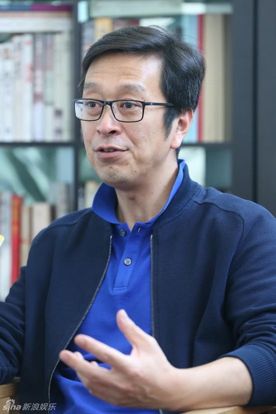 侯鸿亮