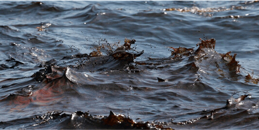原油泄漏污染海洋